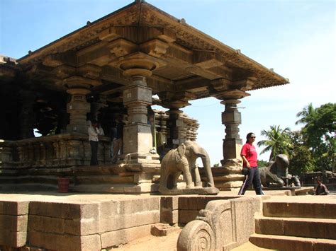 historical places of warangal: Thousand Pillars Temple