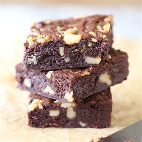 Walnut Fudge Brownies - Handle the Heat