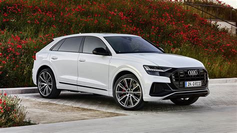 Audi Q8 gains plug-in hybrid versions with 28-mile electric range ...