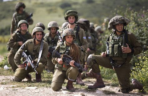 Israel Grapples With Military’s Plan to Open Combat Roles to Women - WSJ