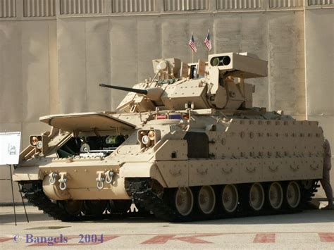 us army bradley fighting vehicle | Танк, Боевое оружие, Броня