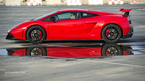 LAMBORGHINI Gallardo Super Trofeo Stradale Review - autoevolution