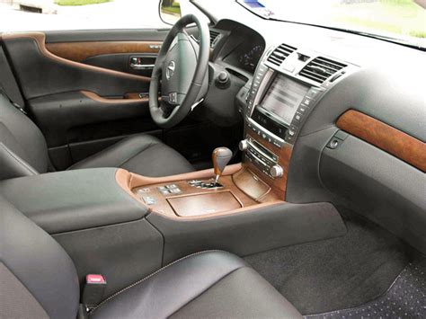 Lexus LS 460 Sport Interior