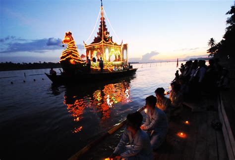 Thadingyut Lighting Festival - Myanmar 2024