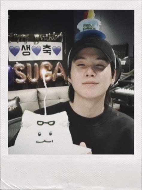 Happy birthday vlive yoongi suga en 2023 | Fotos polaroid, Foto ...