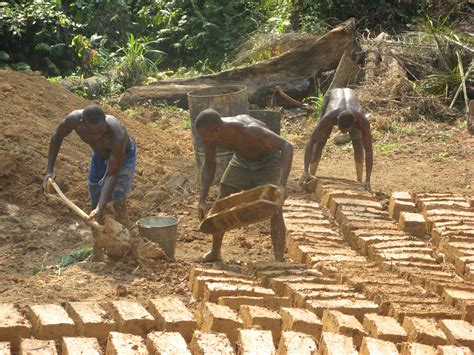 Men making mud bricks - Sierra Leone: Inside the War