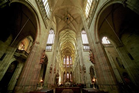 Prague Castle - St. Vitus's Cathedral interior | Wish I Went to ...