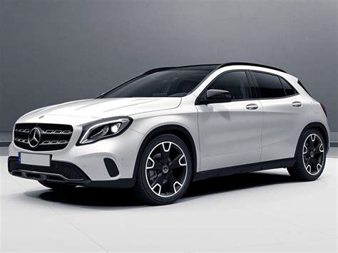 Mercedes-Benz GLA 200 AMG Kamera LED PDC AHK-Vorrüstung Leasing | gute ...