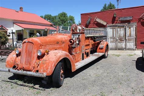 Edit free photo of Antique,fire engine,vintage,fire,truck - needpix.com