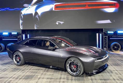 5 fast facts about the Dodge Charger Daytona SRT electric car concept