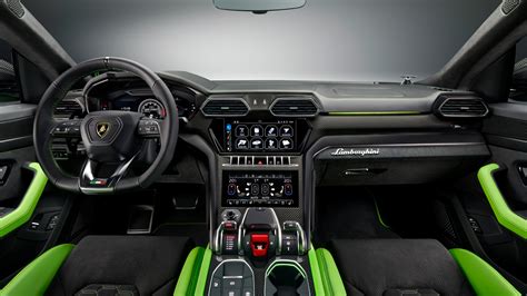 Lamborghini Urus Interior