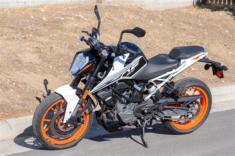 2020 KTM 200 Duke Test: An Expert’s View For Sport Riding