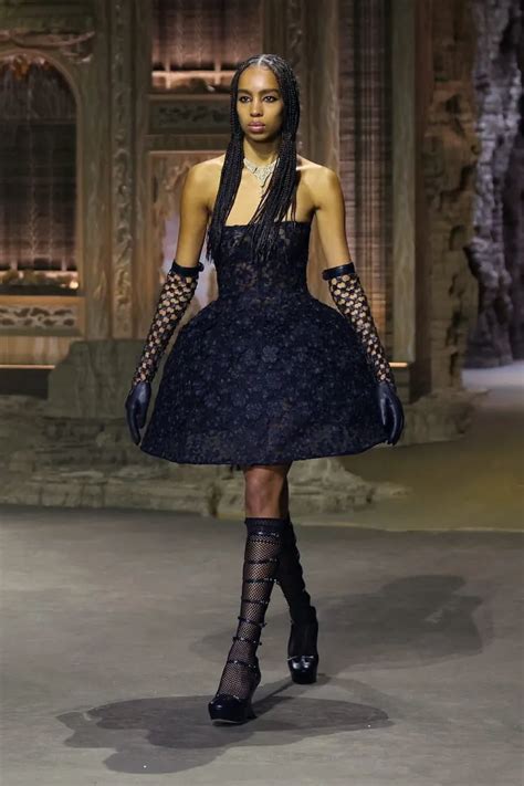 Latest fashion trend 2023: 15 Gothic outfit ideas to get you inspired ...