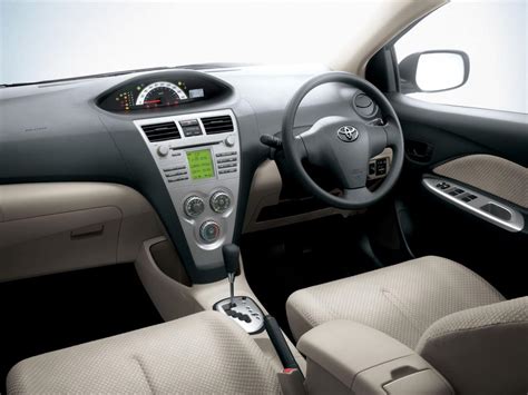 Toyota Belta technical specifications and fuel economy