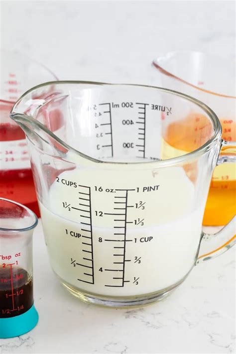 Dry versus Liquid Measuring Cups - Crazy for Crust