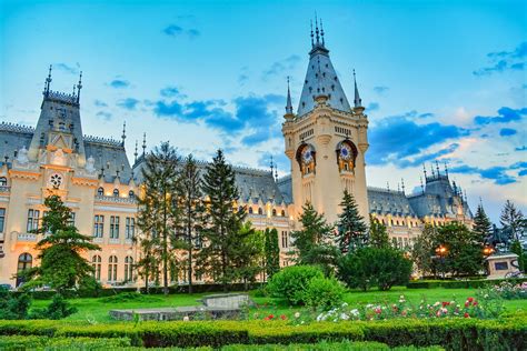 Top 20 Best Attractions in Iași, Romania - Framey