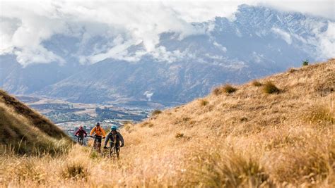 How to find the best adventure tour in New Zealand | Kayak New Zealand