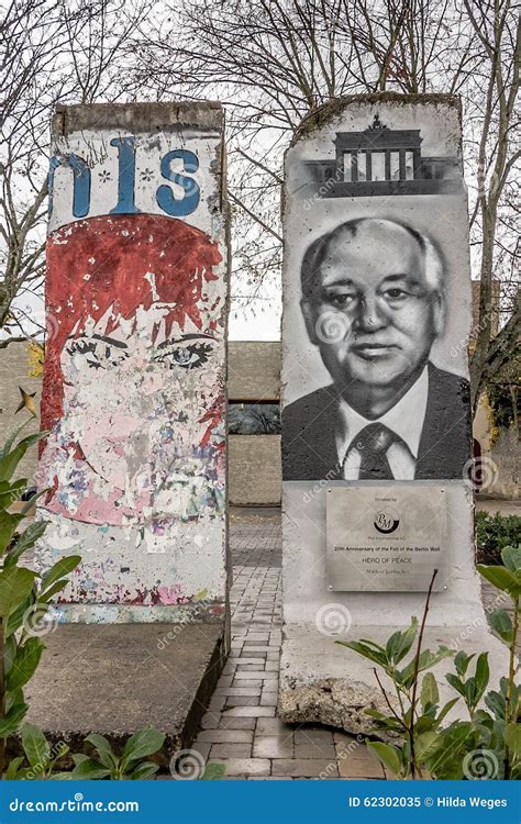 Memorial in Schengen of 25th Anniversary of the Fall of the Berlin Wall ...