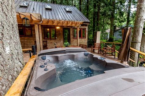 Rhododendron, OR $159 Fully Furnished Cabin Rental with Outdoor Hot Tub ...