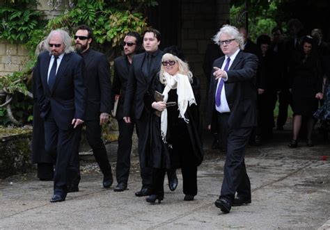 Robin Gibb laid to rest in England with Bee Gees music playing