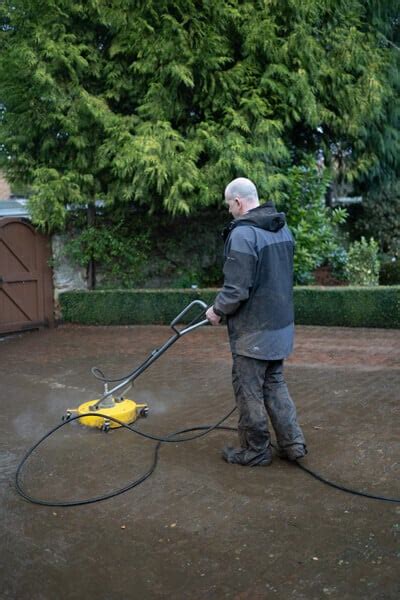 Block Paving Cleaning Services | Driveway and Patio Clean