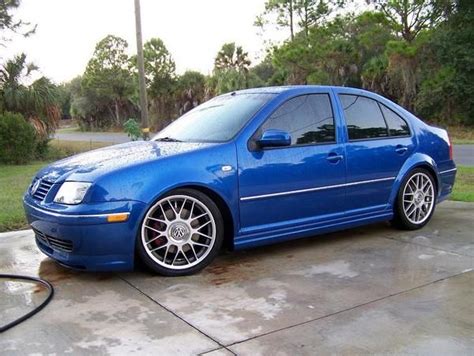 Stylish 2005 Volkswagen Jetta - Check out the Pictures!