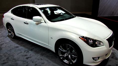 Infiniti Q70 - Information and photos - MOMENTcar