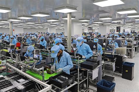 Samsung, LG shift away from China toward India as production base