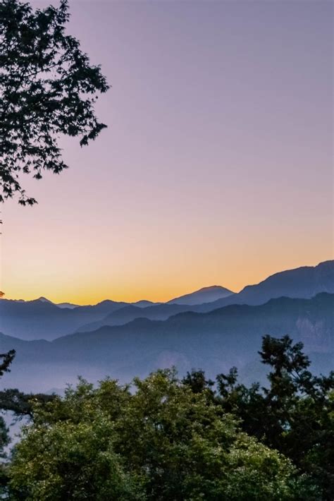 Sunrise in Alishan | Sunrise, Adventure time art, Natural beauty