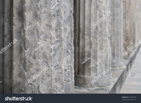 Old Columns Historic Architecture Pillars Closeup Stock Photo 673438138 ...