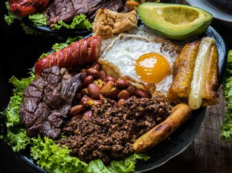 Colombian Food: 28 Traditional Dishes to try in Colombia or at home ...