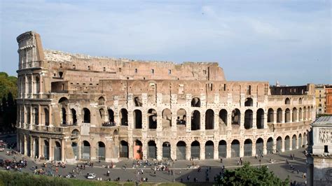 Coliseo Romano Lleno De Agua