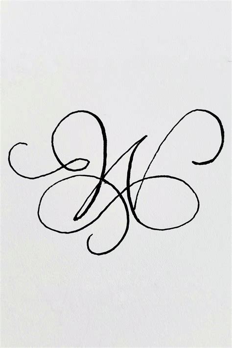 This flourished calligraphy letter W adds a new level of fancy to your ...