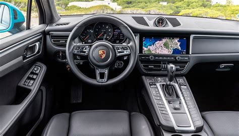 Porsche Macan 2018 interior | Porsche, Porsche macan interior, Porshe macan