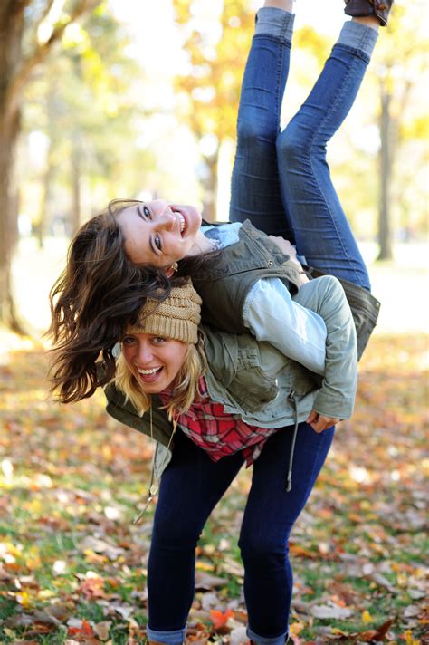 Big/little, best friend or sister fall photoshoot | Friend photoshoot ...