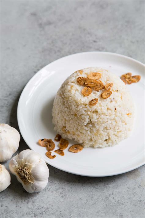 Sinangag Filipino Garlic Fried Rice - The Little Epicurean