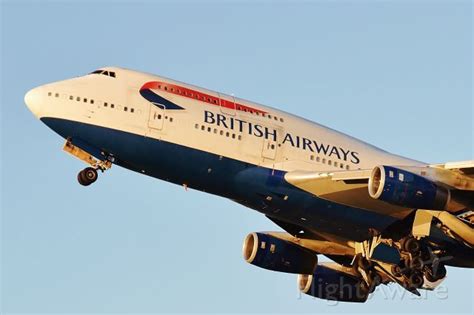 British Airways B744 (G-BYGB) Taking Off