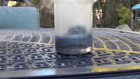 Hydrochloric Acid Reacting With Aluminum - YouTube