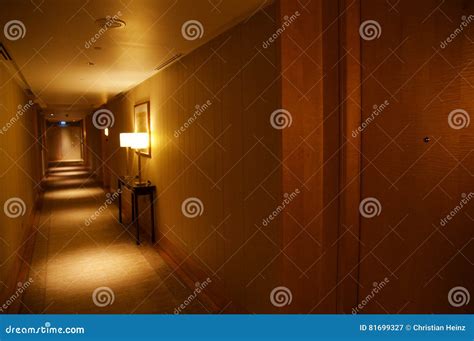 SINGAPORE - JULY 23rd, 2016: Luxury Hotel Corridor with Modern Interior ...