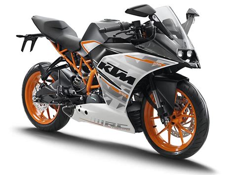 2015 KTM RC 390 — First Look Review | Rider Magazine | Rider Magazine