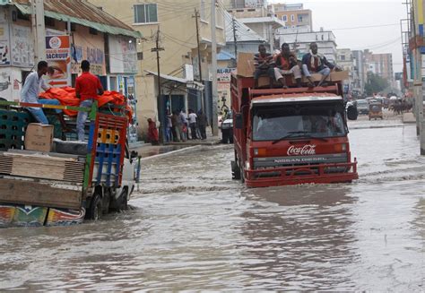 Floods kill at least 31 in Somalia. UN warns of a…