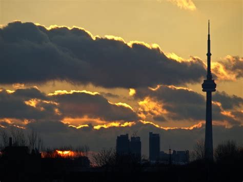 Capt Mondo's Photo Blog » Blog Archive » Toronto Skyline at Sunset