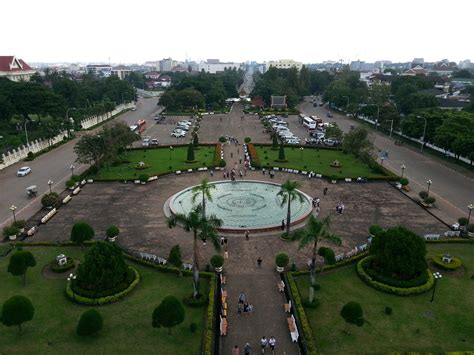 Patuxai Monument, Vientiane | Laos Travel Guide