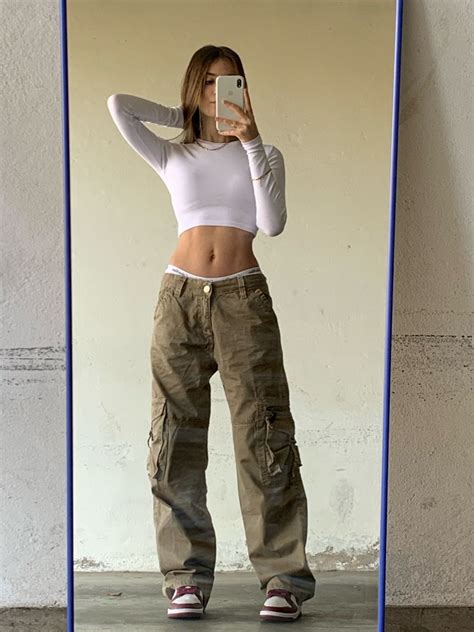 y2k cargo pants outfit | Casual outfits, Trendy outfits, Swaggy outfits