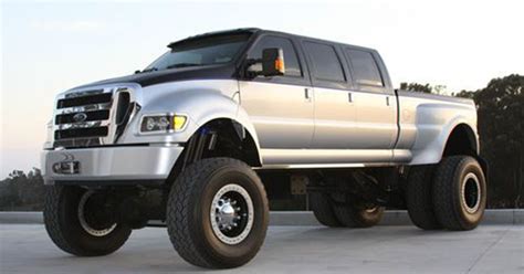 Ford Super F-650 Six Door Diesel 4x4 | Ford Daily Trucks