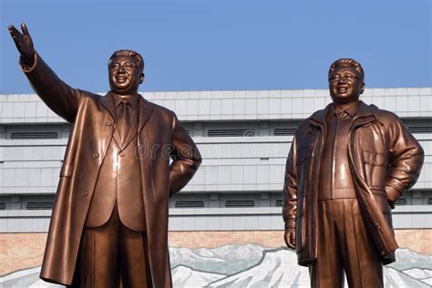 Pyongyang, North Korea. Bronze Statue of Kim Il Sung and Kim Jong Il on ...