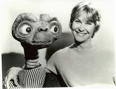 28 Behind The Scenes Photos From E.T. The Extra Terrestrial