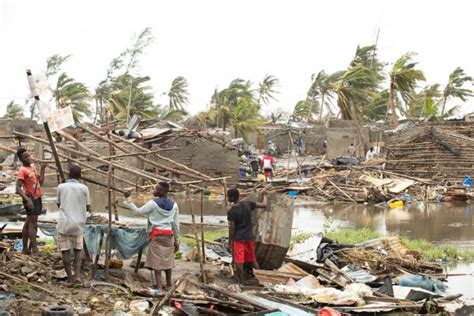 Mozambique mourns those killed by cyclone Idai - Africa Feeds