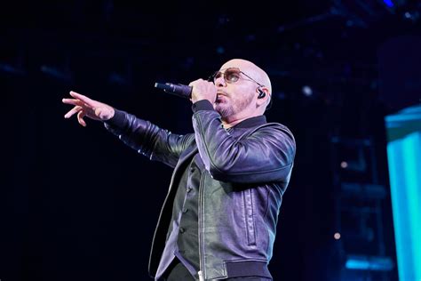 Pitbull Scheduled to Open 2022 iHeartRadio Music Festival