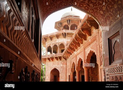 Red sandstone buildings in the Taj Mahal complex Stock Photo - Alamy